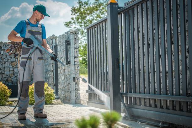 Best Driveway Pressure Washing  in East Pasadena, CA